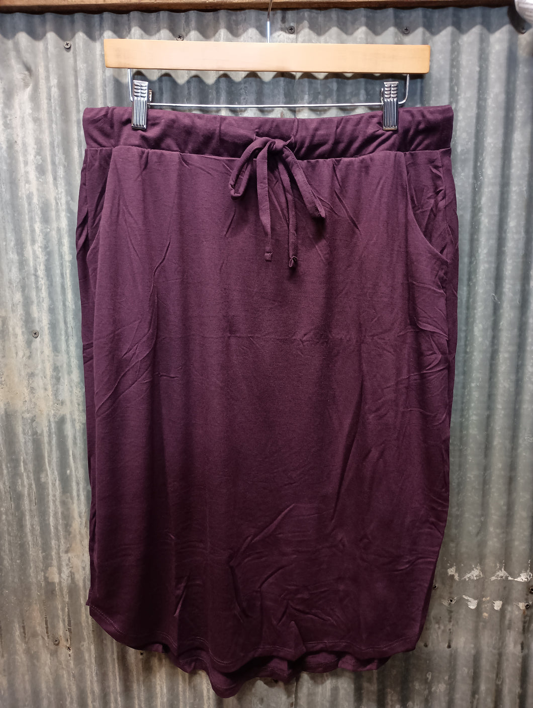 Knit Skirt with Pockets- Dark Purple (1X-3X)