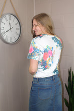 Load image into Gallery viewer, Vintage Floral Print V-neck Tee (S-2X)
