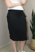 Load image into Gallery viewer, Knit Skirt with Pockets- Black (S-3X)
