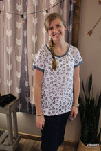 Load image into Gallery viewer, Grey Trim Leopard Tee- S
