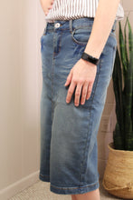 Load image into Gallery viewer, Vintage Wash Stretch Denim Midi Skirt (S-3X)
