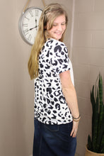 Load image into Gallery viewer, Leopard Color Block Short Sleeve Top (S-L)
