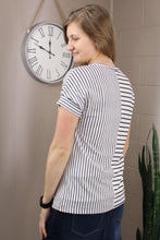 Load image into Gallery viewer, Mix Striped Print Chest Pocket T-Shirt (M-XL)
